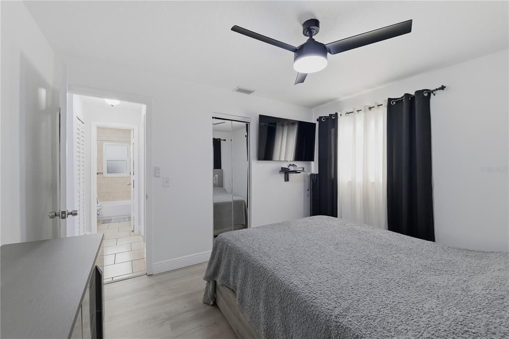 Active With Contract: $365,000 (3 beds, 2 baths, 1374 Square Feet)