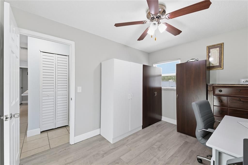 Active With Contract: $365,000 (3 beds, 2 baths, 1374 Square Feet)