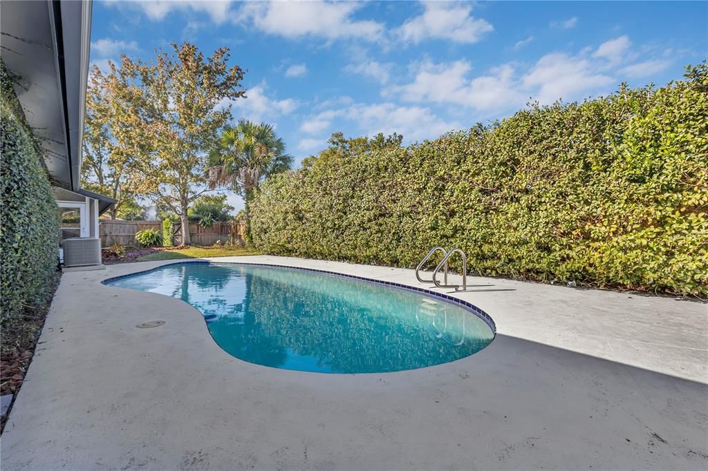 For Sale: $639,000 (3 beds, 2 baths, 1619 Square Feet)