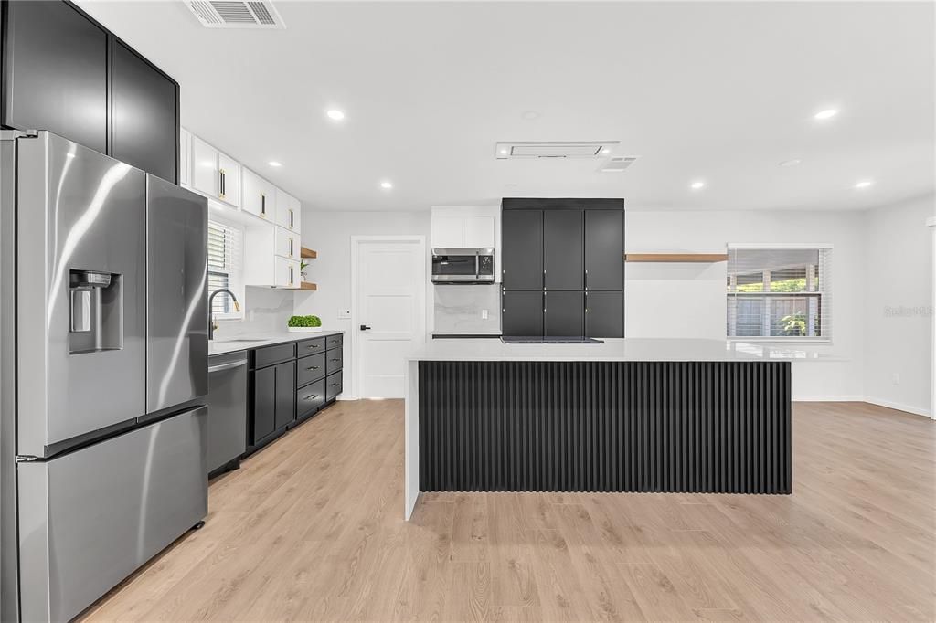 For Sale: $639,000 (3 beds, 2 baths, 1619 Square Feet)