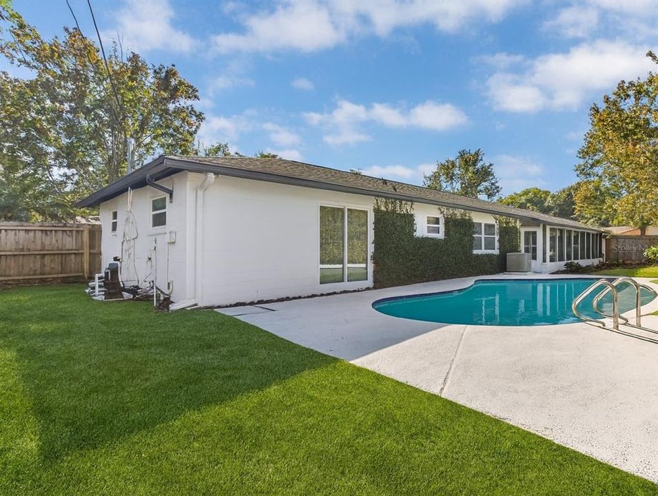 For Sale: $639,000 (3 beds, 2 baths, 1619 Square Feet)