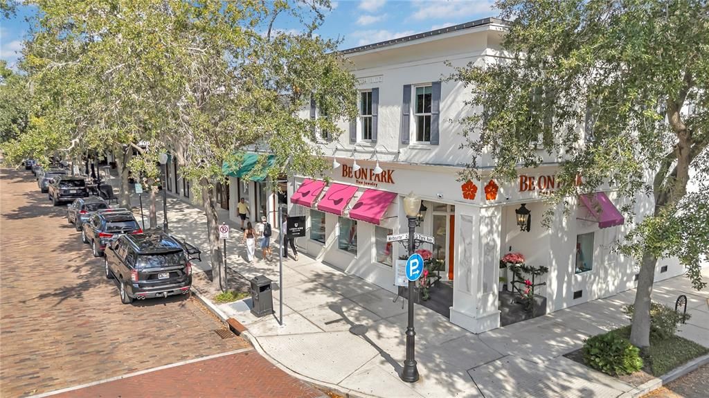 For Sale: $639,000 (3 beds, 2 baths, 1619 Square Feet)