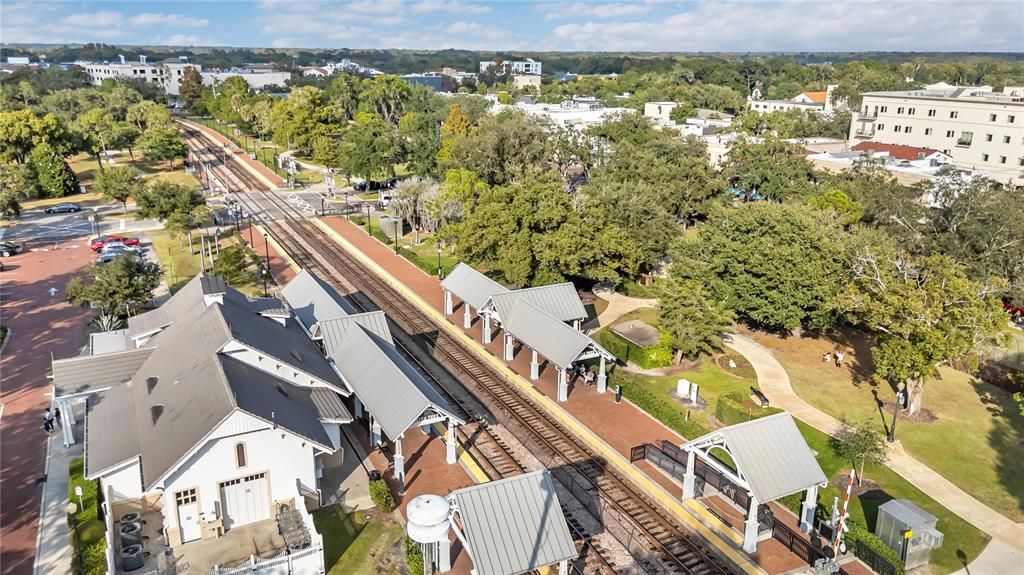 For Sale: $639,000 (3 beds, 2 baths, 1619 Square Feet)