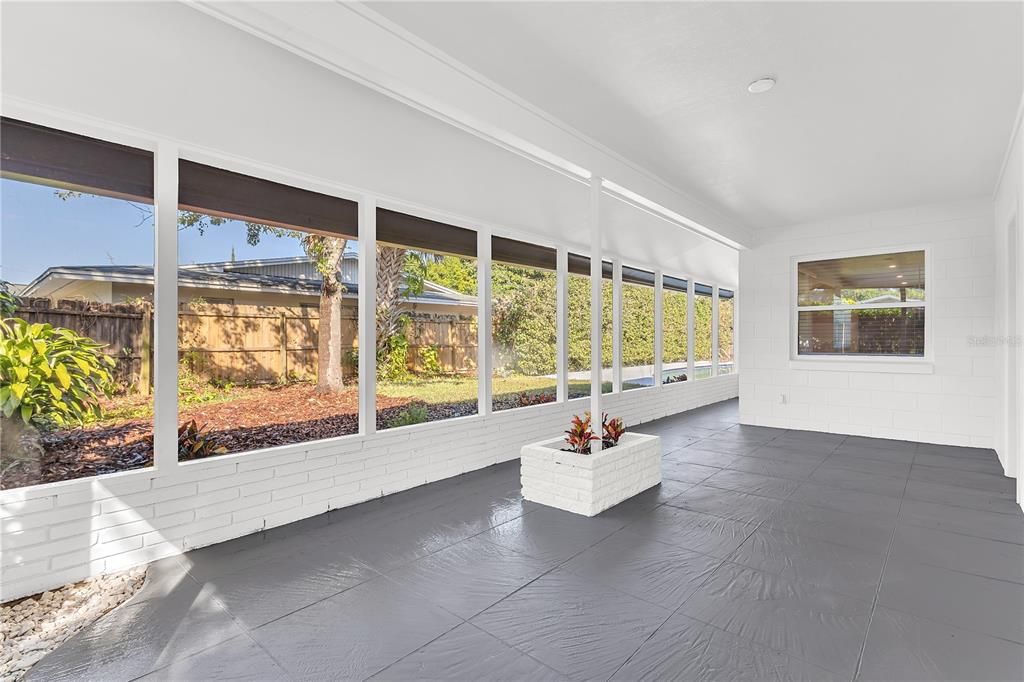 For Sale: $639,000 (3 beds, 2 baths, 1619 Square Feet)