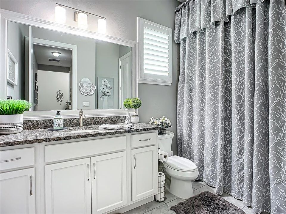 待售: $750,000 (4 贝兹, 3 浴室, 2625 平方英尺)