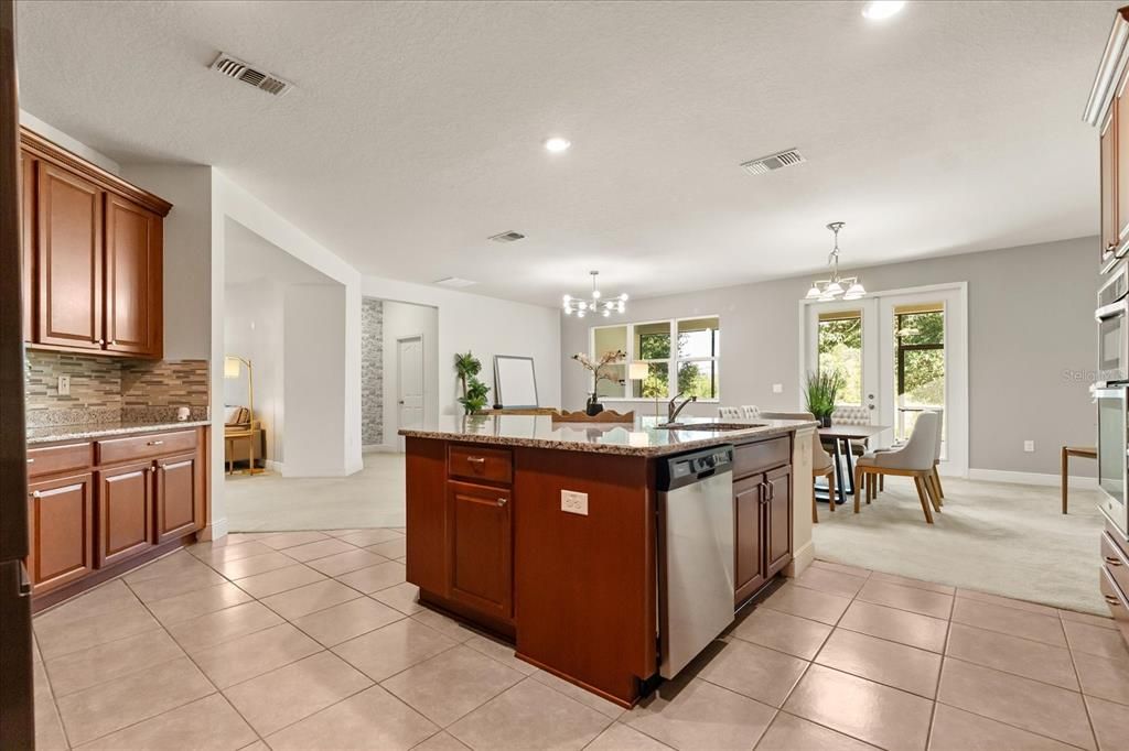 На продажу: $530,000 (3 спален, 2 ванн, 2566 Квадратных фут)