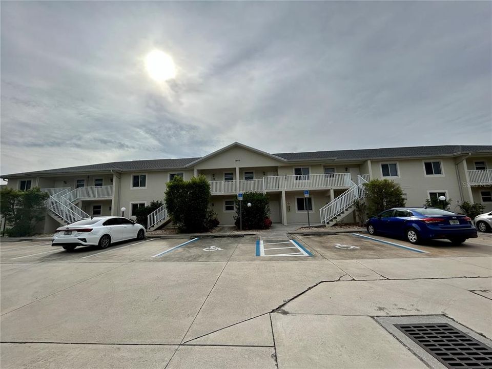 В аренду: $1,275 (2 спален, 2 ванн, 13332 Квадратных фут)