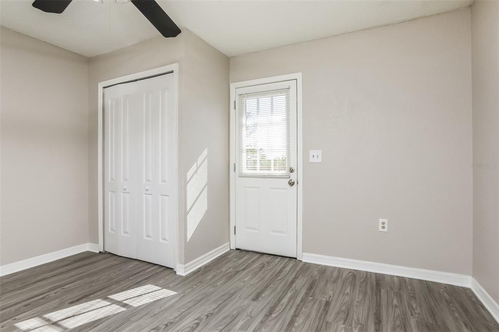 出租: $2,210 (5 贝兹, 2 浴室, 1710 平方英尺)