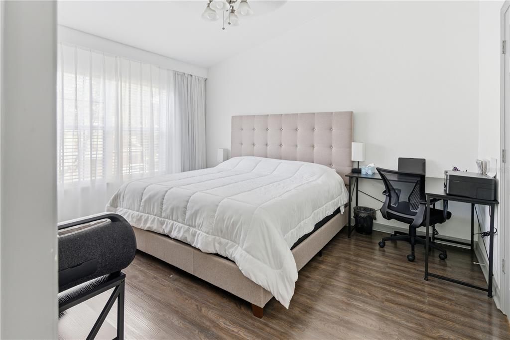 待售: $295,000 (2 贝兹, 2 浴室, 1546 平方英尺)