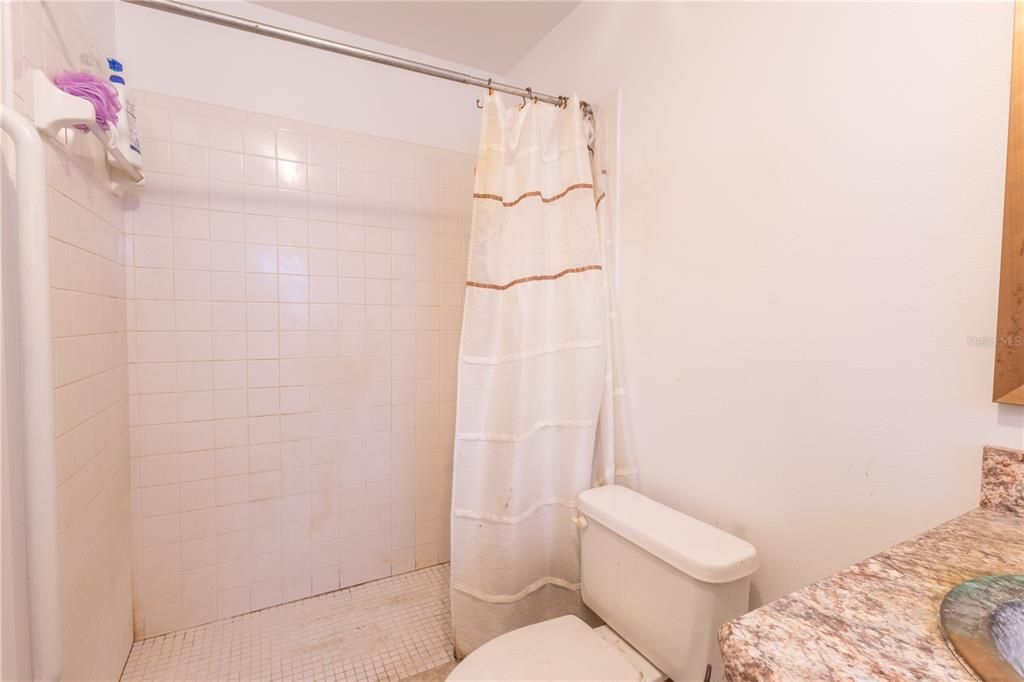 En Venta: $575,000 (5 camas, 3 baños, 2060 Pies cuadrados)