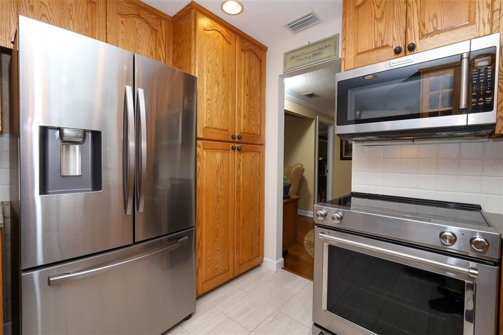 For Sale: $650,000 (3 beds, 2 baths, 2227 Square Feet)