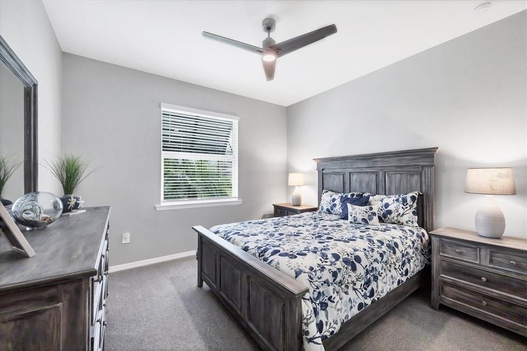 На продажу: $498,000 (3 спален, 2 ванн, 1992 Квадратных фут)