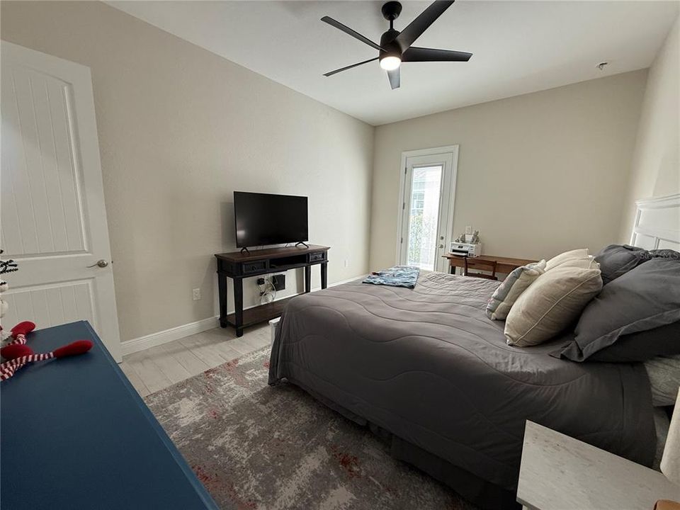 待售: $509,000 (2 贝兹, 1 浴室, 1595 平方英尺)