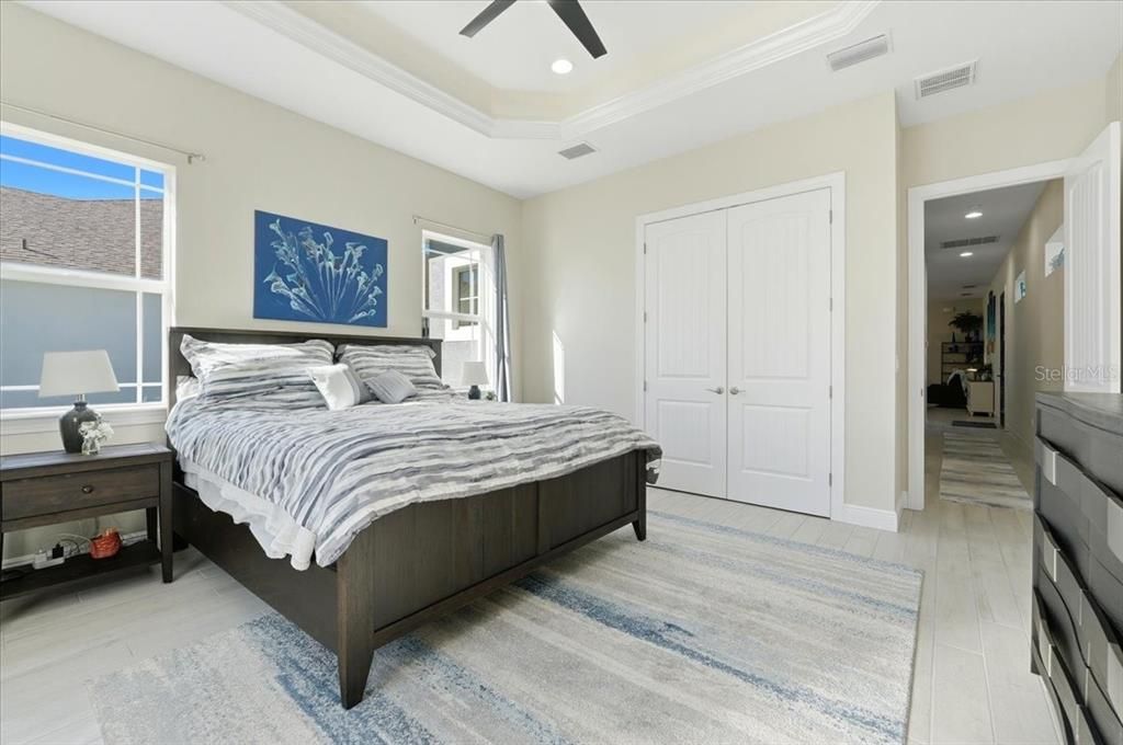 Active With Contract: $499,000 (2 beds, 1 baths, 1595 Square Feet)