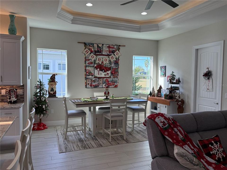 待售: $509,000 (2 贝兹, 1 浴室, 1595 平方英尺)