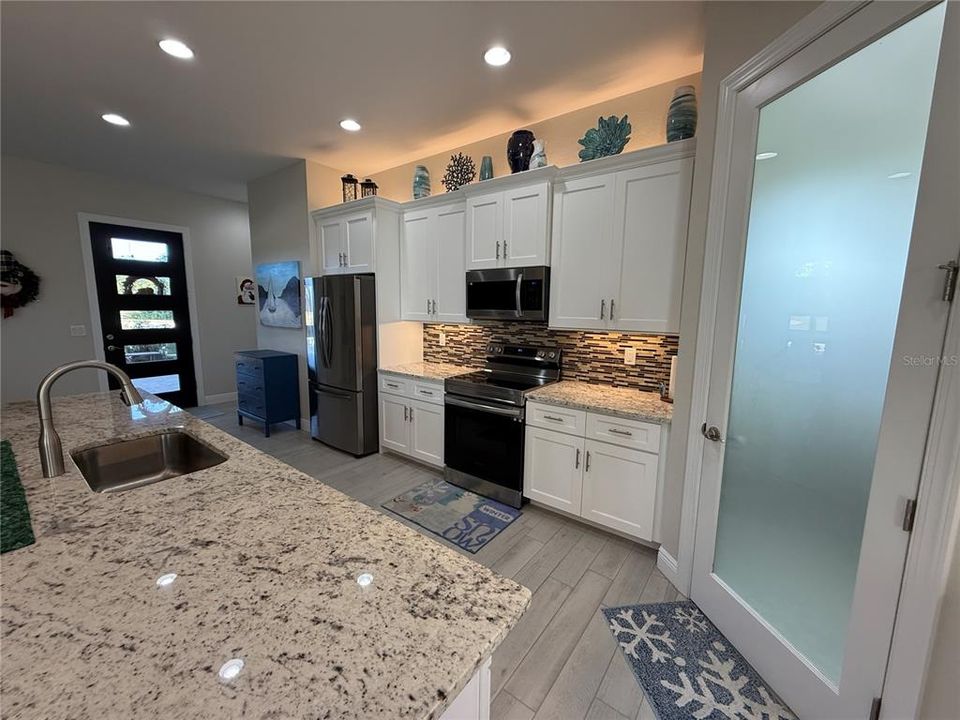 待售: $509,000 (2 贝兹, 1 浴室, 1595 平方英尺)