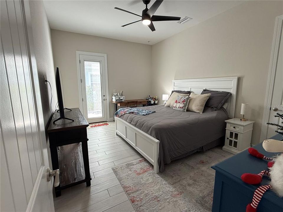 待售: $509,000 (2 贝兹, 1 浴室, 1595 平方英尺)