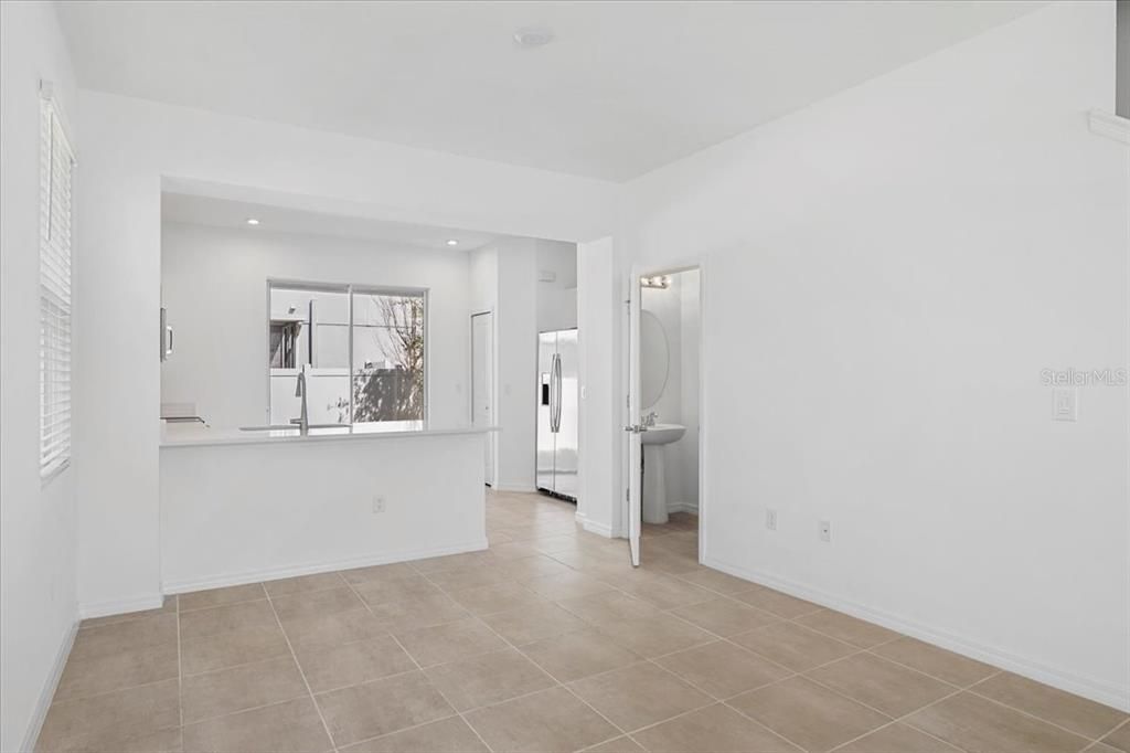 В аренду: $1,995 (2 спален, 2 ванн, 1235 Квадратных фут)