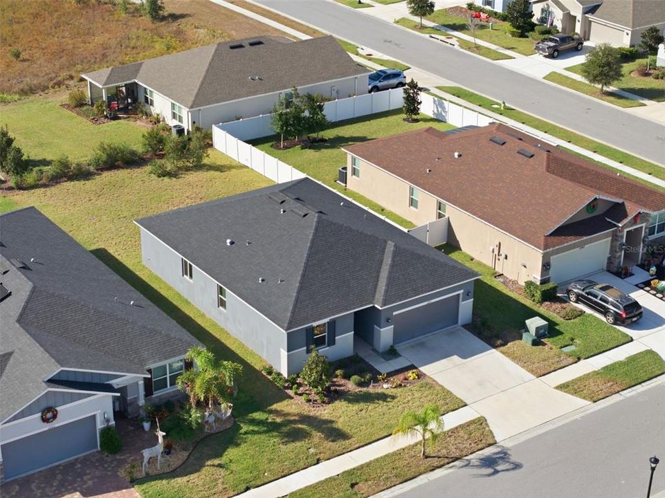 For Sale: $329,999 (4 beds, 2 baths, 1696 Square Feet)