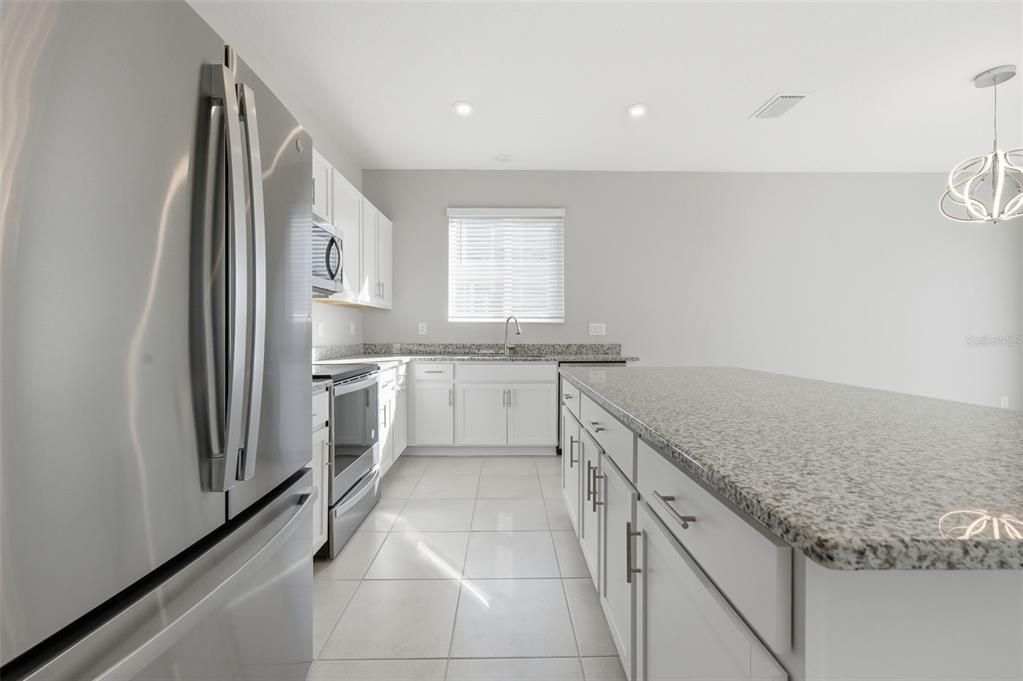 For Sale: $329,999 (4 beds, 2 baths, 1696 Square Feet)