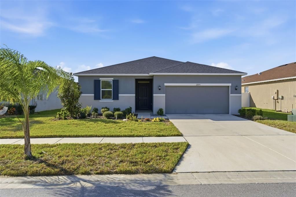 For Sale: $329,999 (4 beds, 2 baths, 1696 Square Feet)