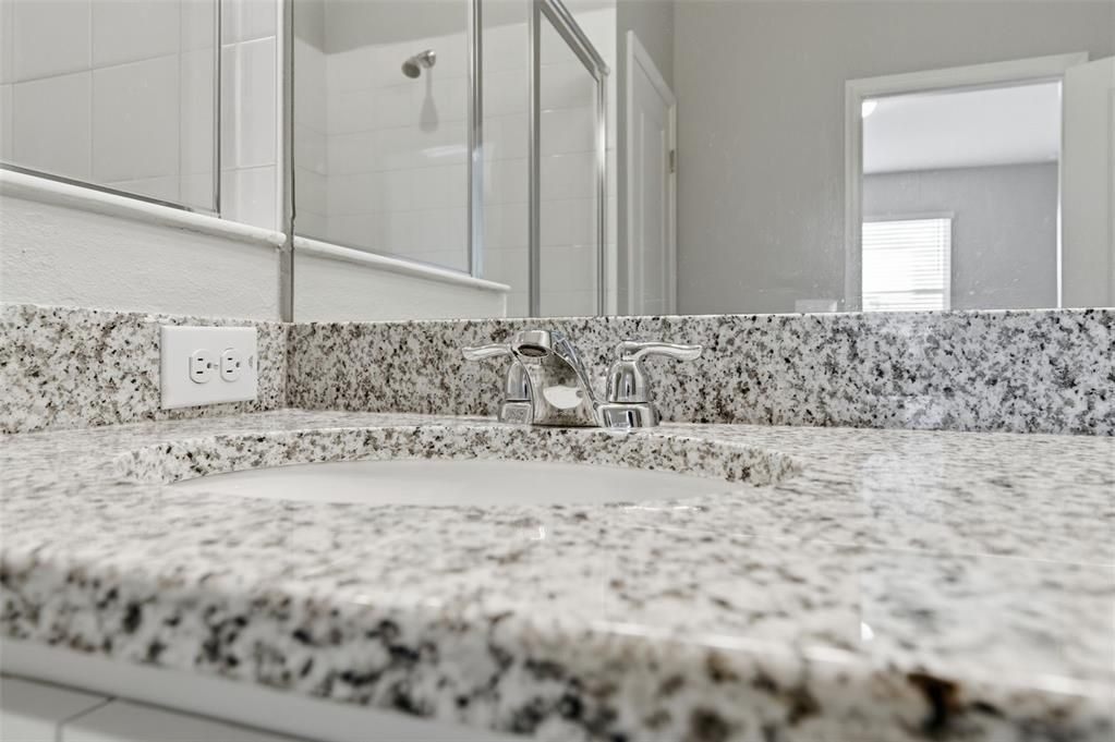 For Sale: $329,999 (4 beds, 2 baths, 1696 Square Feet)