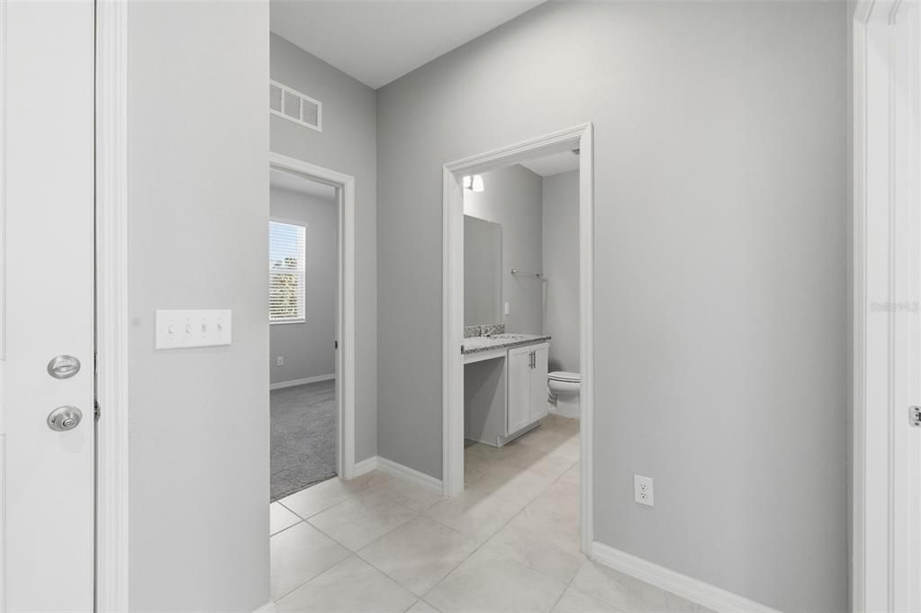 For Sale: $329,999 (4 beds, 2 baths, 1696 Square Feet)