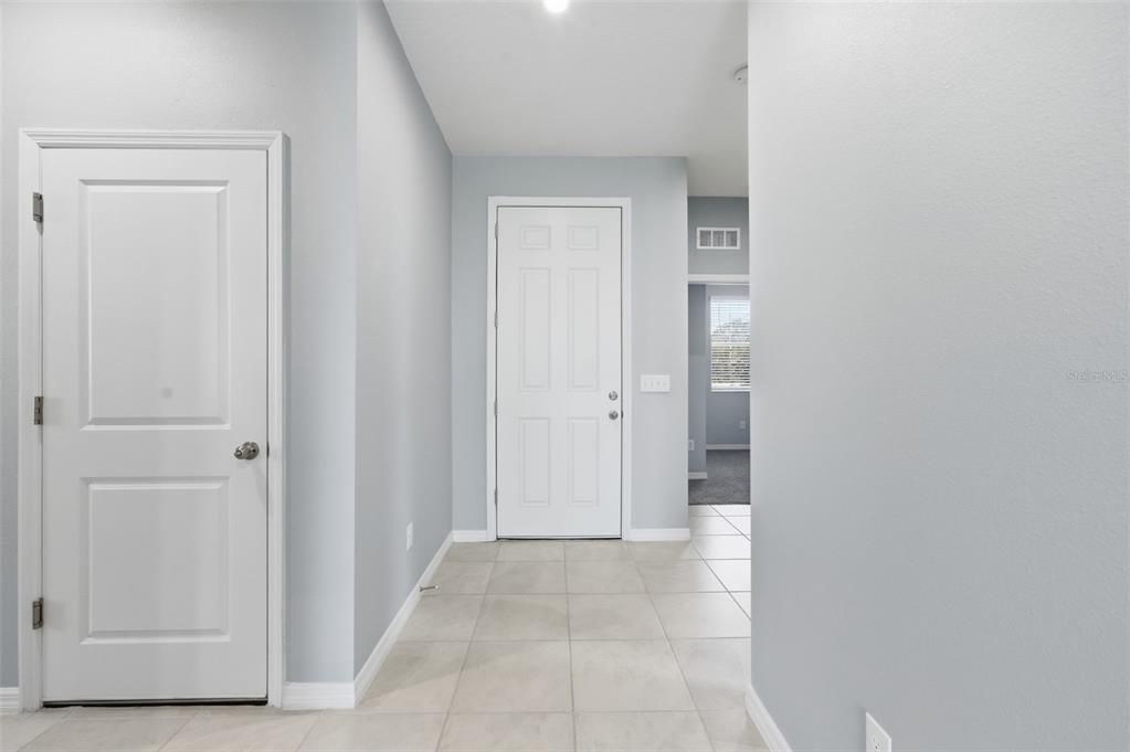 For Sale: $329,999 (4 beds, 2 baths, 1696 Square Feet)