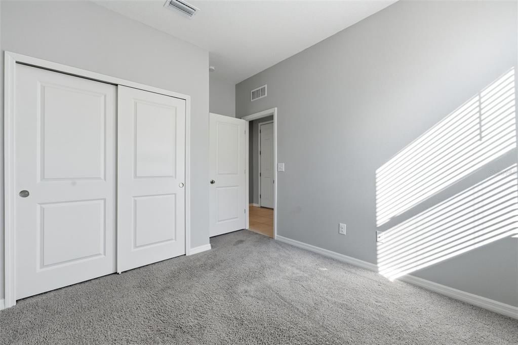 For Sale: $329,999 (4 beds, 2 baths, 1696 Square Feet)