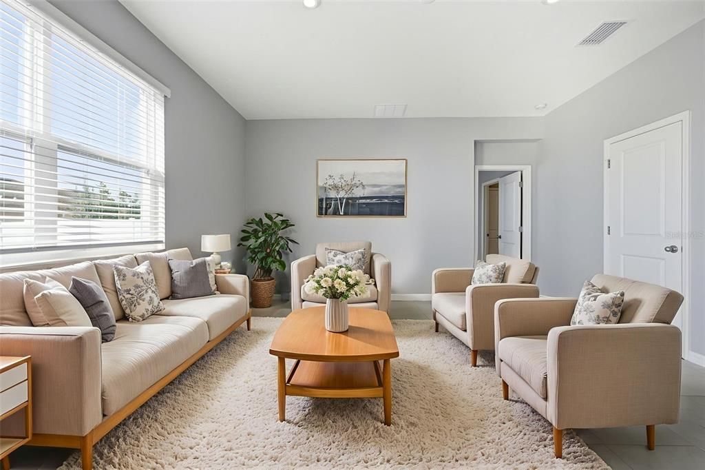 For Sale: $329,999 (4 beds, 2 baths, 1696 Square Feet)