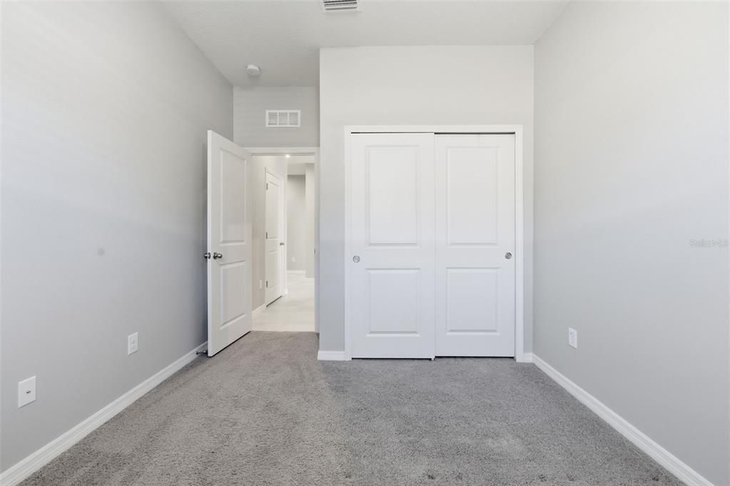 For Sale: $329,999 (4 beds, 2 baths, 1696 Square Feet)