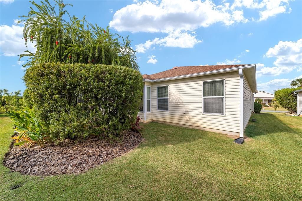 For Sale: $385,000 (3 beds, 2 baths, 1855 Square Feet)