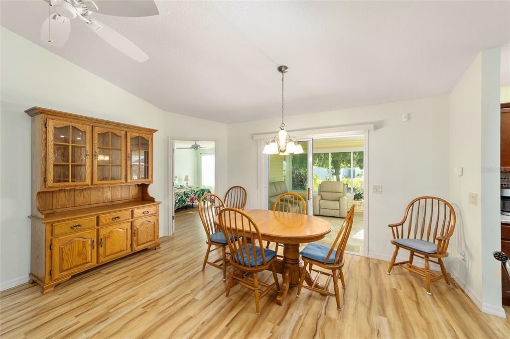 For Sale: $385,000 (3 beds, 2 baths, 1855 Square Feet)