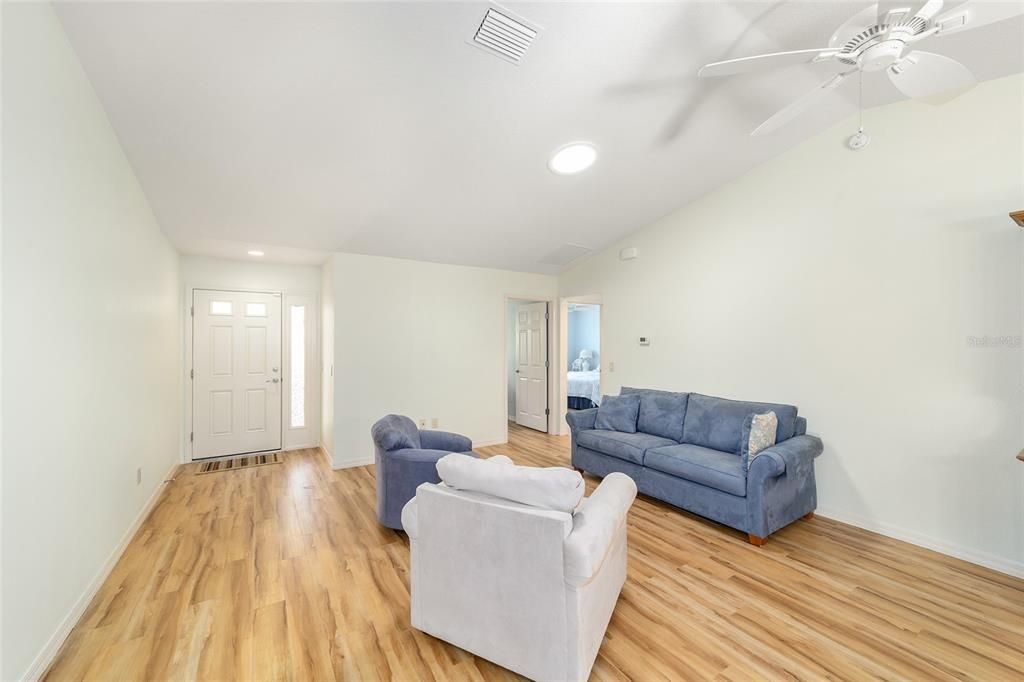 For Sale: $385,000 (3 beds, 2 baths, 1855 Square Feet)