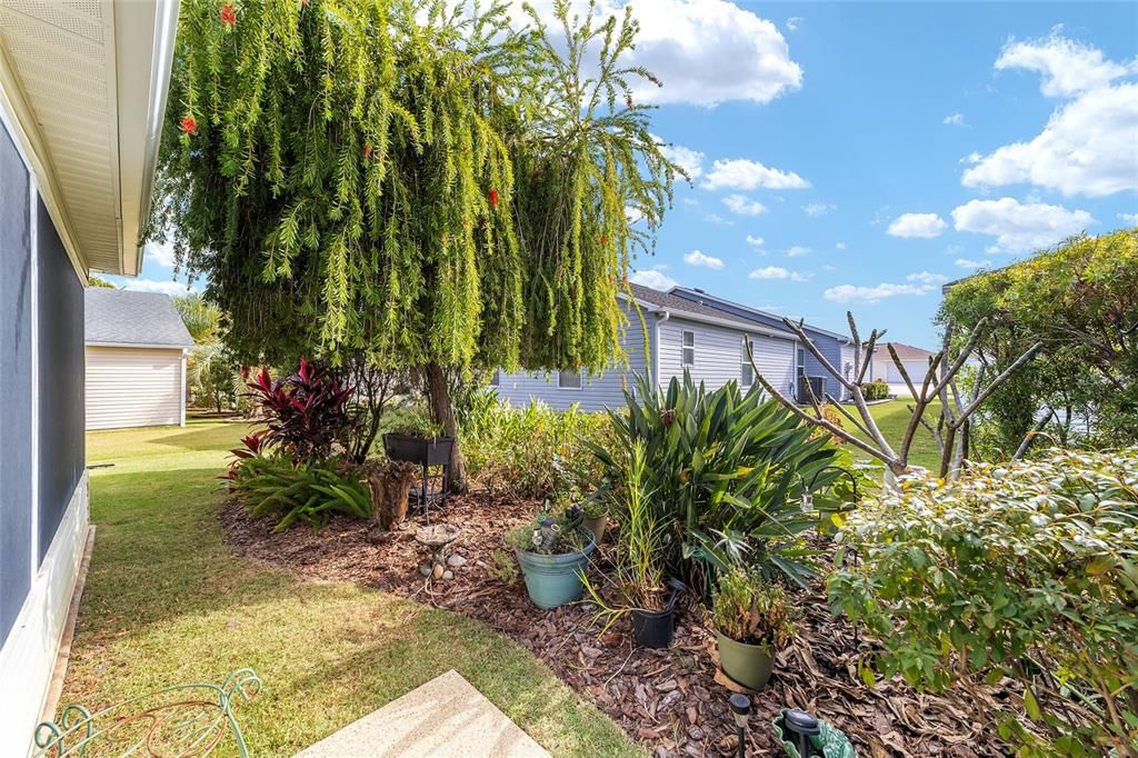 For Sale: $385,000 (3 beds, 2 baths, 1855 Square Feet)