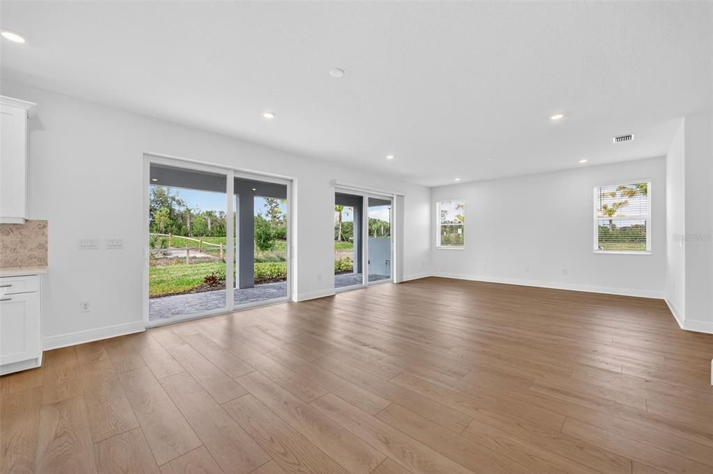 待售: $699,999 (3 贝兹, 2 浴室, 2809 平方英尺)