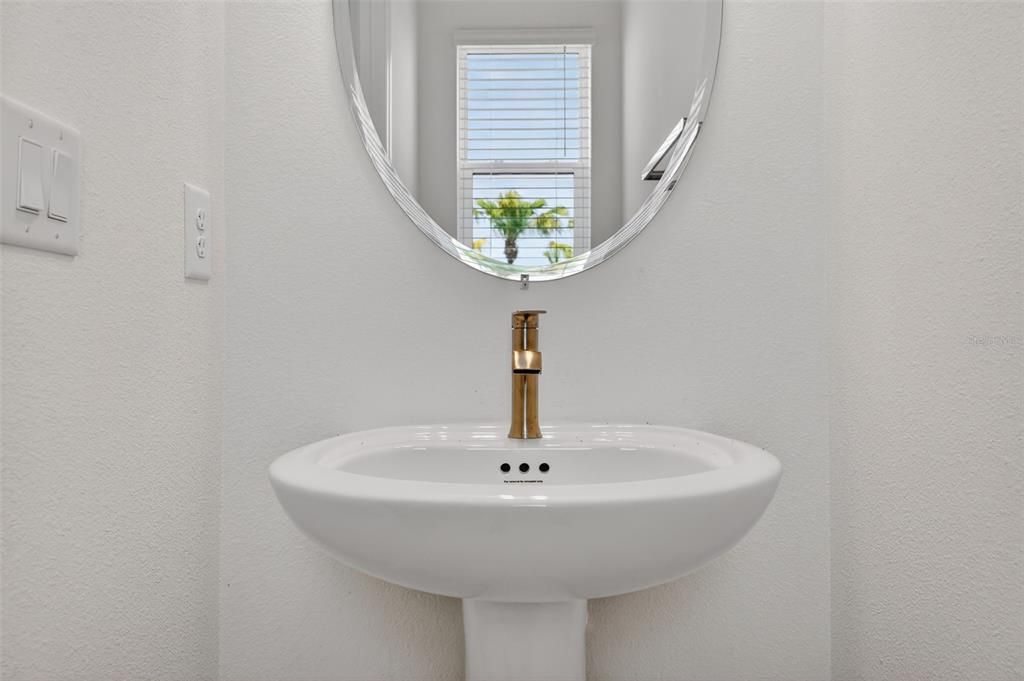 待售: $699,999 (3 贝兹, 2 浴室, 2809 平方英尺)