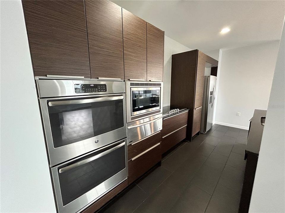 出租: $2,750 (2 贝兹, 2 浴室, 1504 平方英尺)