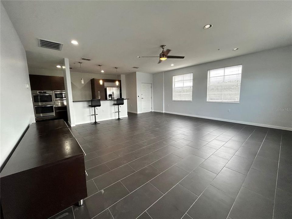 出租: $2,750 (2 贝兹, 2 浴室, 1504 平方英尺)