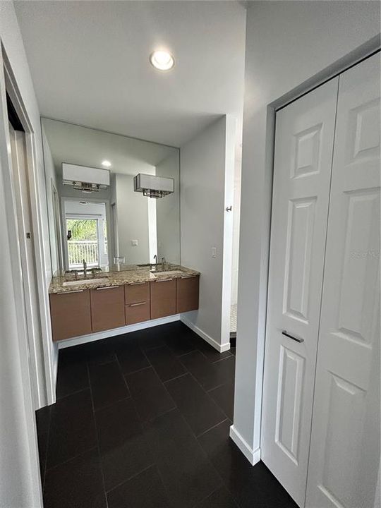 出租: $2,750 (2 贝兹, 2 浴室, 1504 平方英尺)