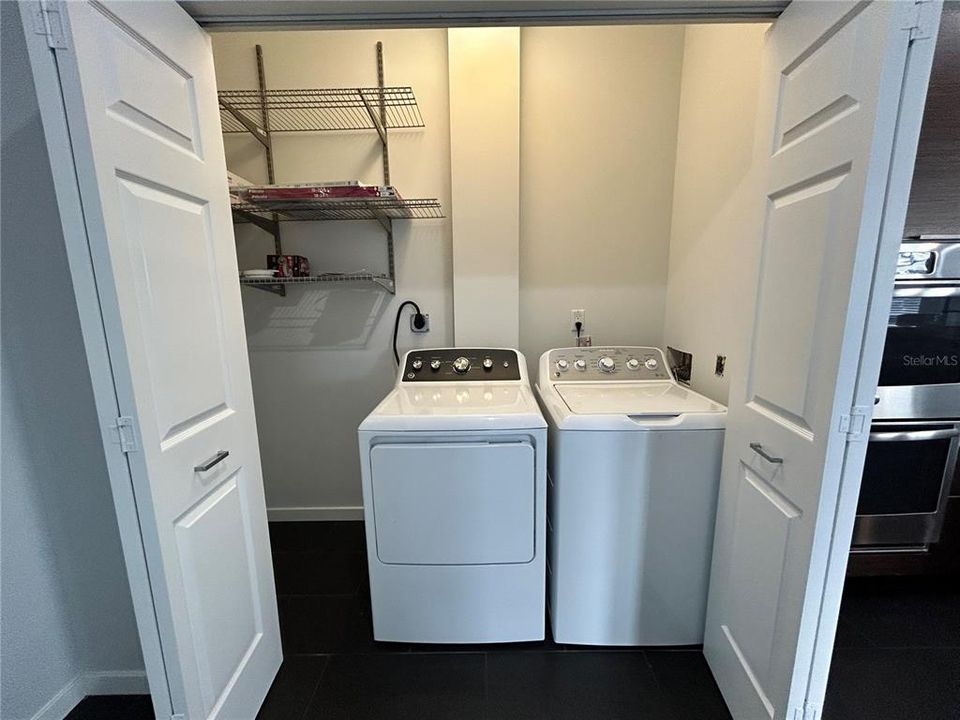 出租: $2,750 (2 贝兹, 2 浴室, 1504 平方英尺)