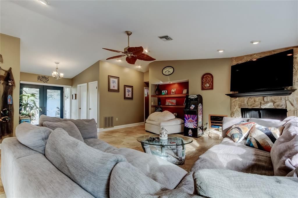 待售: $1,185,000 (3 贝兹, 3 浴室, 3366 平方英尺)