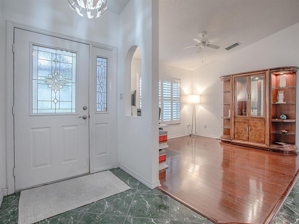 For Sale: $295,000 (3 beds, 2 baths, 1762 Square Feet)