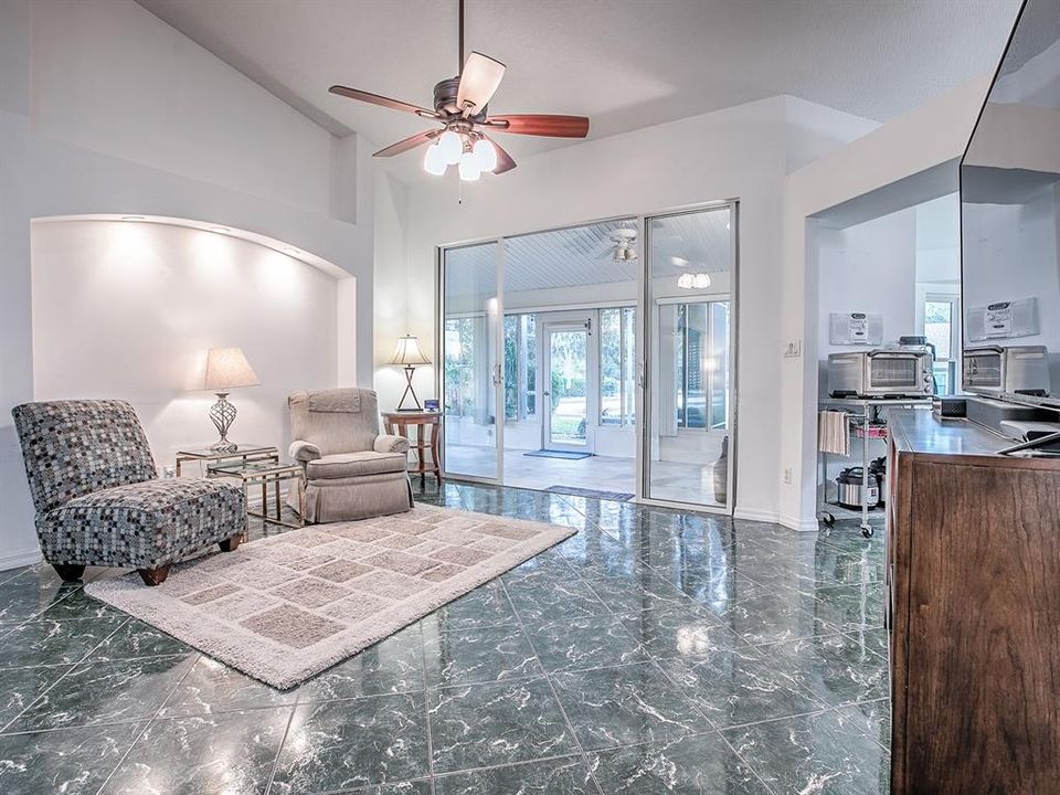 For Sale: $295,000 (3 beds, 2 baths, 1762 Square Feet)