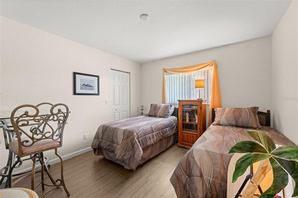 На продажу: $925,000 (3 спален, 2 ванн, 1685 Квадратных фут)