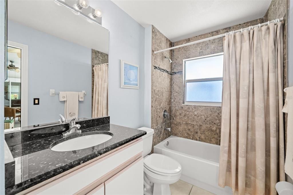 На продажу: $925,000 (3 спален, 2 ванн, 1685 Квадратных фут)