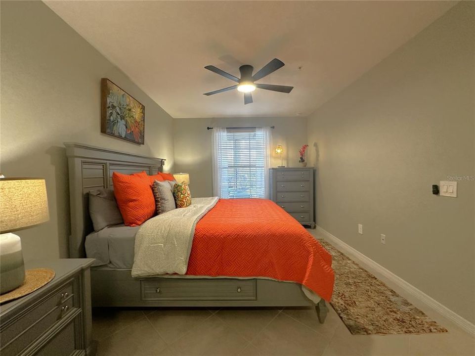 出租: $6,000 (2 贝兹, 2 浴室, 1366 平方英尺)