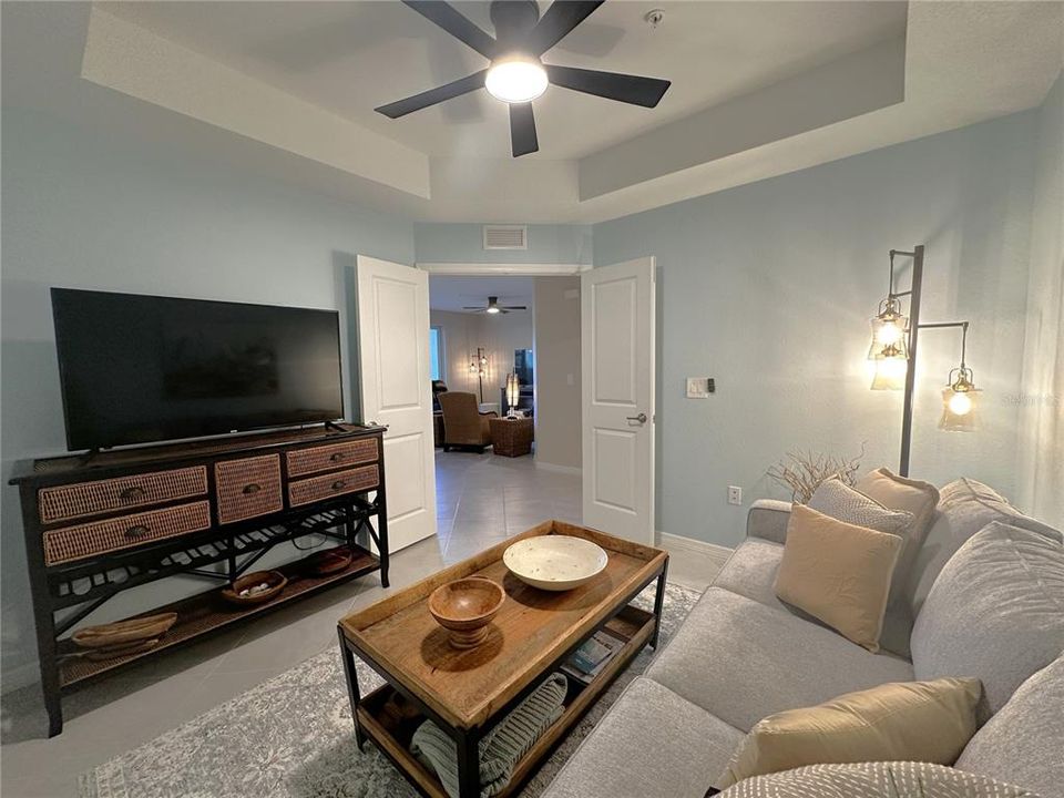 出租: $6,000 (2 贝兹, 2 浴室, 1366 平方英尺)