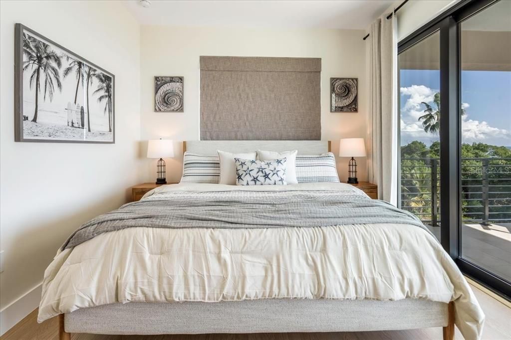 For Sale: $4,750,000 (6 beds, 6 baths, 3102 Square Feet)