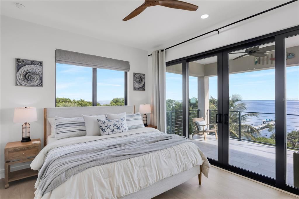 For Sale: $4,750,000 (6 beds, 6 baths, 3102 Square Feet)